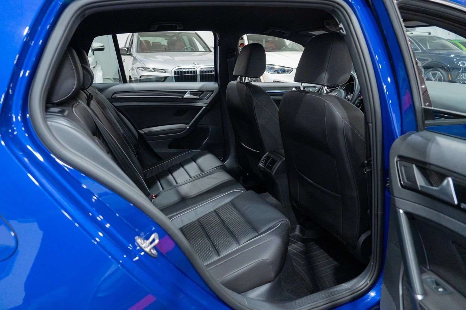 Used 2019 Volkswagen Golf 4-Door AWD/4WD image 24