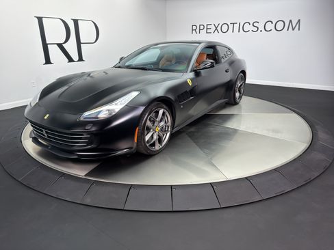 Used 2018 Ferrari GTC4Lusso T RWD image 1