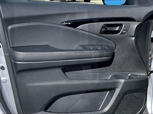 Used 2023 Honda Passport Elite image 47