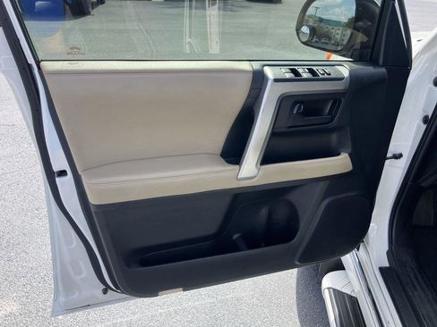 Used 2013 Toyota 4Runner Limited image 15