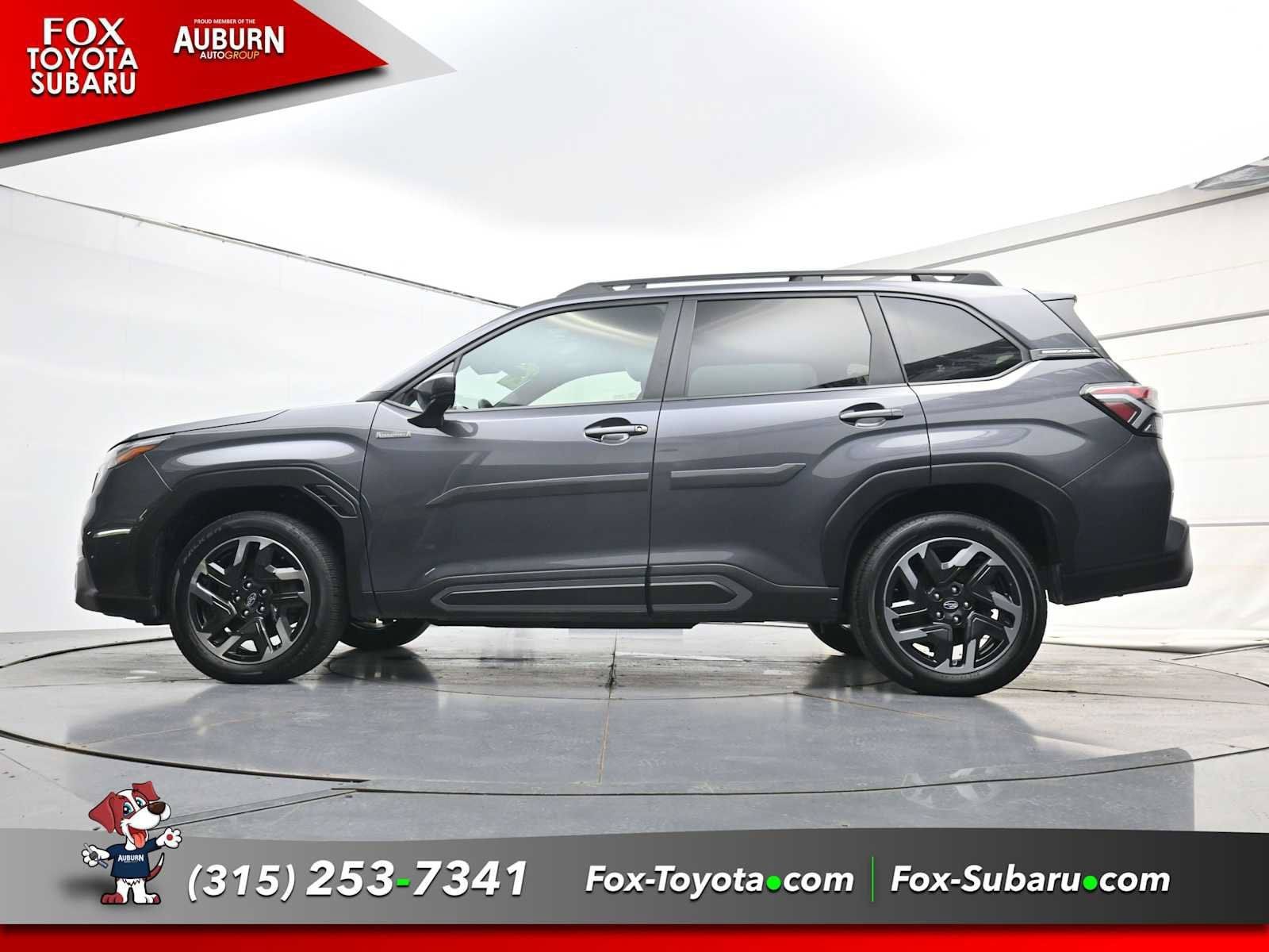 Used 2025 Subaru Forester Limited AWD/4WD image 26