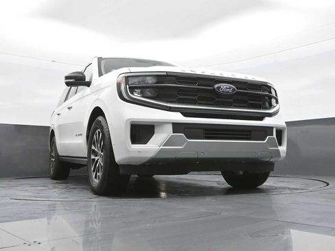 Used 2025 Ford Expedition Max Platinum image 36