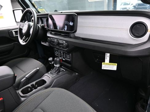 New 2026 Jeep Gladiator Sport image 38