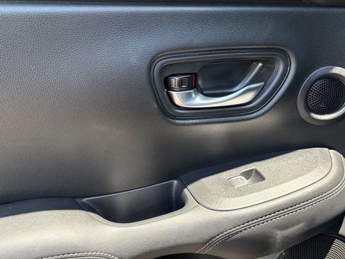 Certified 2026 Honda HR-V EX-L image 20