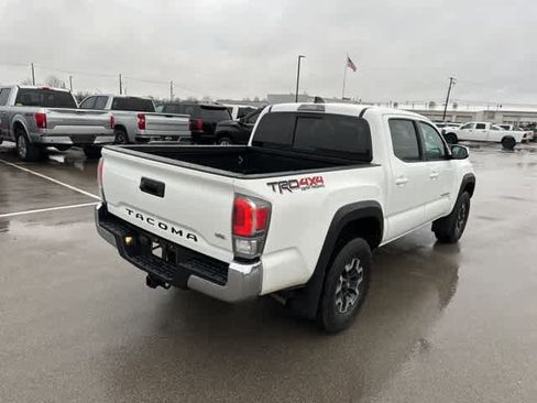 Used 2023 Toyota Tacoma TRD Off-Road image 19