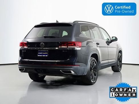 Certified 2023 Volkswagen Atlas SE w/ Panoramic Sunroof Package AWD/4WD image 7