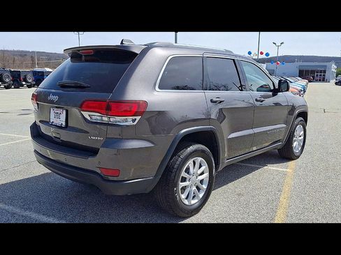 Certified 2021 Jeep Grand Cherokee Laredo image 8