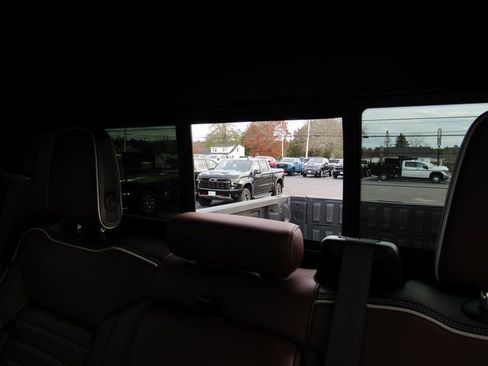 Used 2024 GMC Sierra 2500 Denali Ultimate image 32