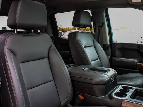 Used 2022 Chevrolet Silverado 1500 LT Trail Boss w/ LT Trail Boss Premium Package image 37