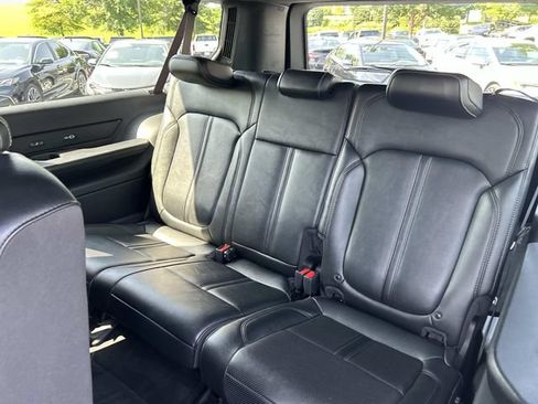 Used 2024 Jeep Wagoneer L Series II w/ Flexible Seating Group AWD/4WD image 20