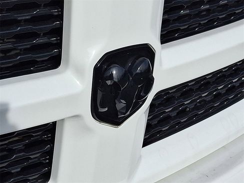 Used 2017 RAM 2500 Laramie w/ Sport Appearance Group image 30