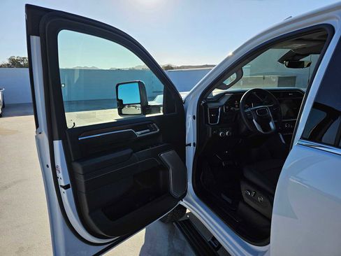 New 2026 GMC Sierra 2500 Denali w/ Denali Reserve Package image 22