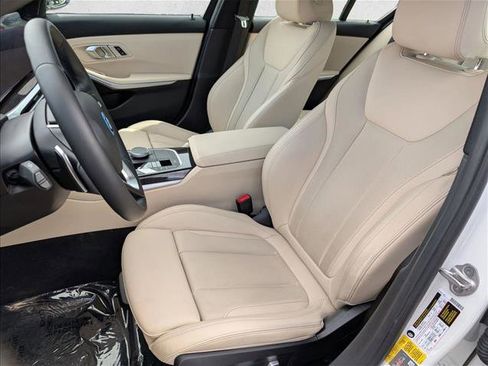 Certified 2023 BMW 330e 330e w/ Driving Assistance Package image 17