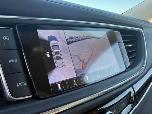 Used 2023 Buick Enclave Avenir w/ Avenir Technology Package image 20