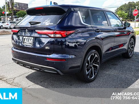 Used 2023 Mitsubishi Outlander SE image 7