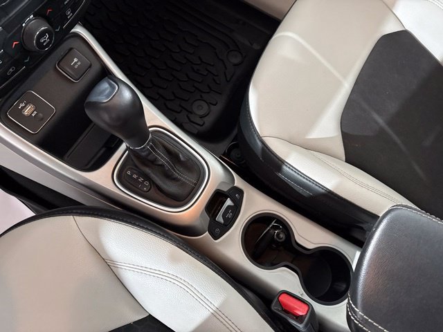 Used 2020 Jeep Compass Latitude FWD image 19