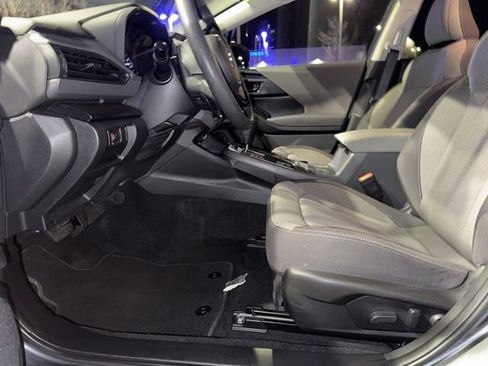 Used 2024 Subaru Crosstrek 2.0i Premium image 14