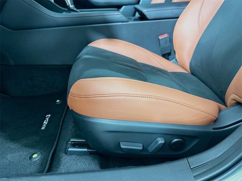 New 2025 MAZDA MAZDA3 Carbon image 8