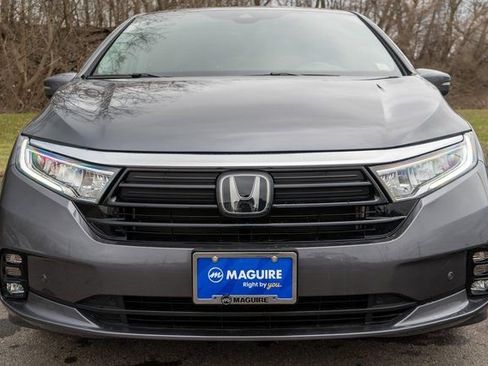 Used 2024 Honda Odyssey Touring image 3