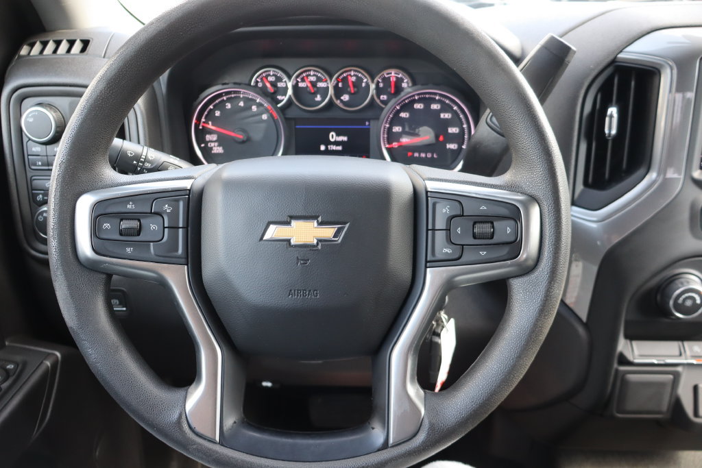 Used 2022 Chevrolet Silverado 1500 Custom w/ Safety Confidence Package AWD/4WD image 6