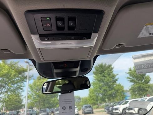 New 2026 Nissan Rogue Platinum AWD/4WD image 19
