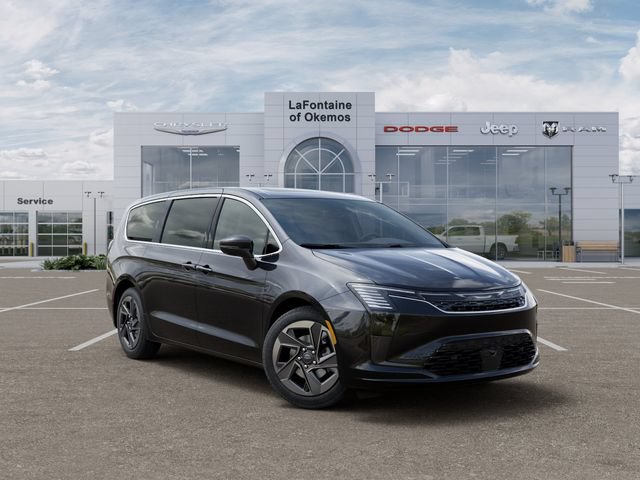 New 2027 Chrysler Pacifica Limited w/ Family Tech Group FWD image 5