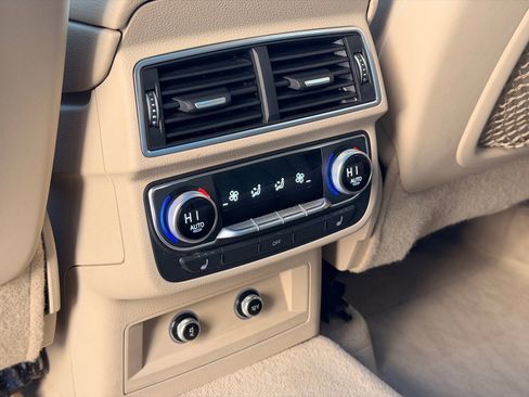 Used 2019 Audi Q7 3.0T Premium Plus image 18