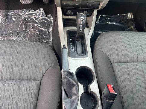 Used 2008 Ford Focus Sedan FWD image 29