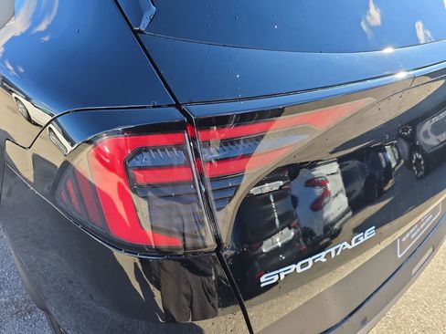 New 2026 Kia Sportage LX image 36