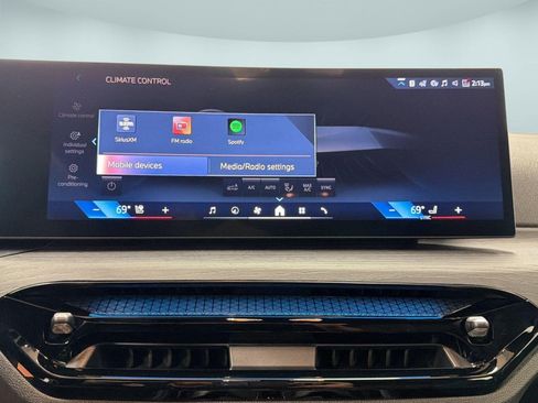 Used 2026 BMW i4 xDrive40i w/ Premium Package AWD/4WD image 24