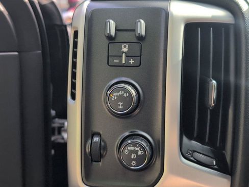 Used 2018 GMC Sierra 1500 SLT AWD/4WD image 30