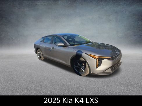 New 2025 Kia K4 LXS image 2