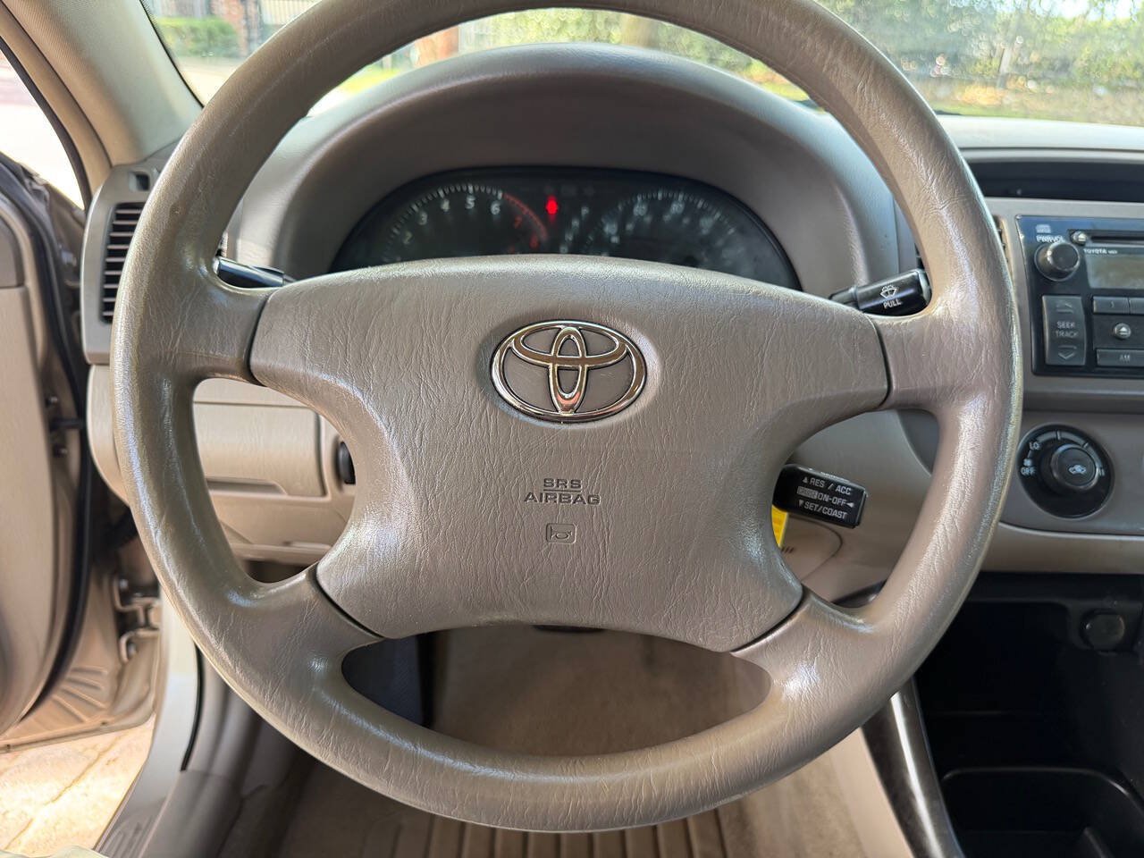 Used 2004 Toyota Camry LE FWD image 13