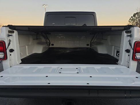 Used 2023 Jeep Gladiator Mojave w/ Trailer Tow Package image 13