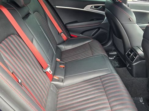 Used 2023 Genesis G70 2.0T w/ Sport Prestige Package RWD image 15