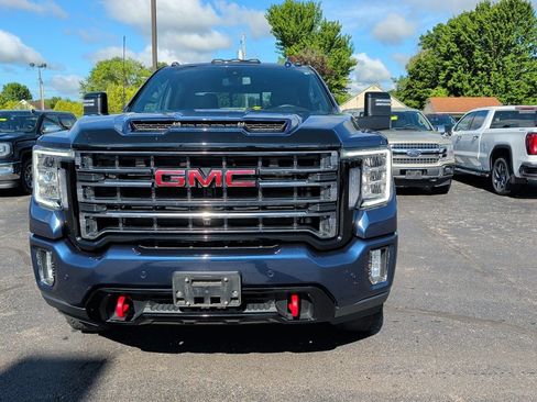 Used 2022 GMC Sierra 2500 AT4 w/ AT4 Preferred Package AWD/4WD image 3