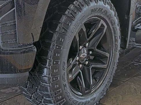 Used 2019 Chevrolet Silverado 1500 LT Trail Boss AWD/4WD image 5