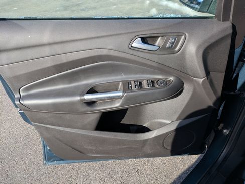 Certified 2019 Ford Escape SEL image 9