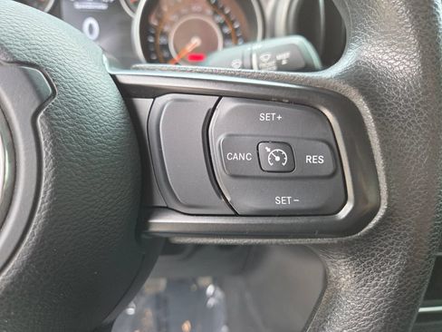 Used 2022 Jeep Gladiator Sport AWD/4WD image 33
