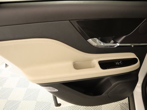 New 2025 Lincoln Corsair Grand Touring image 18