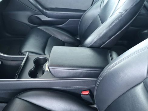 Used 2019 Tesla Model 3 Long Range RWD image 17