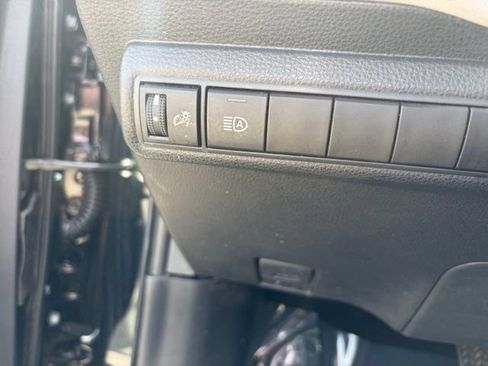 Used 2025 Toyota Corolla LE FWD image 17
