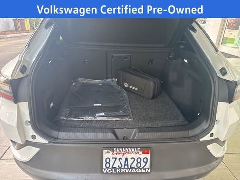 Certified 2021 Volkswagen ID.4 Pro S w/ Gradient Package image 17