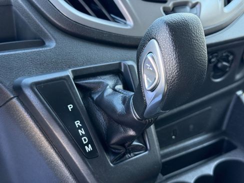 Used 2019 Ford Transit 150 XLT image 25