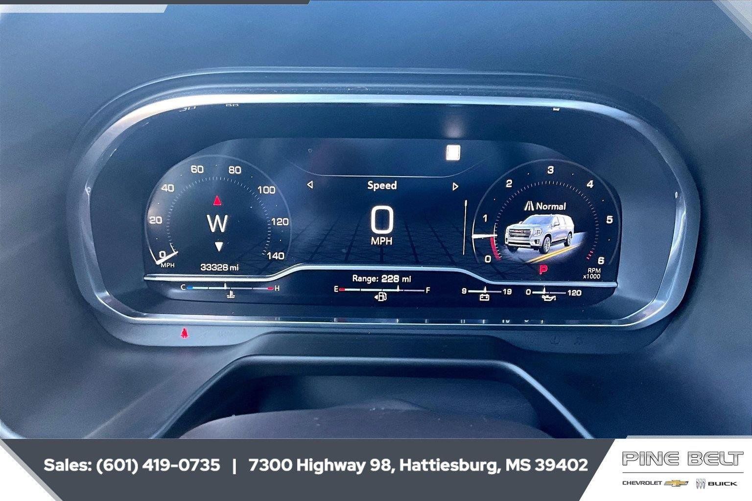 Used 2022 GMC Yukon SLT w/ SLT Luxury Package RWD image 14