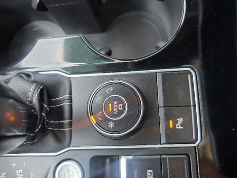 Used 2022 Volkswagen Atlas SE AWD/4WD image 20