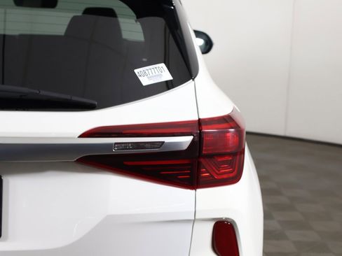 Used 2023 Kia Seltos S w/ Navigation Package image 16