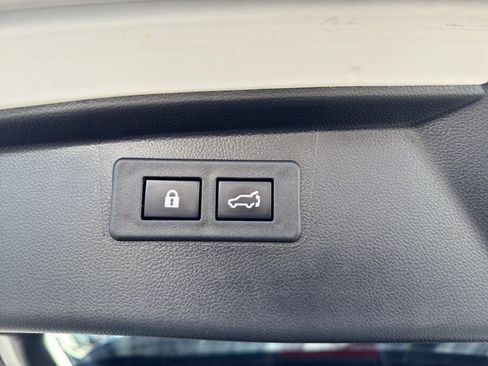 Used 2021 Subaru Outback Touring image 8