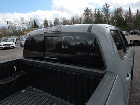 Used 2021 Toyota Tacoma TRD Off-Road image 24