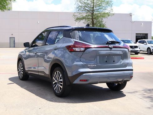 Used 2023 Nissan Kicks SR w/ SR Premium Package image 4